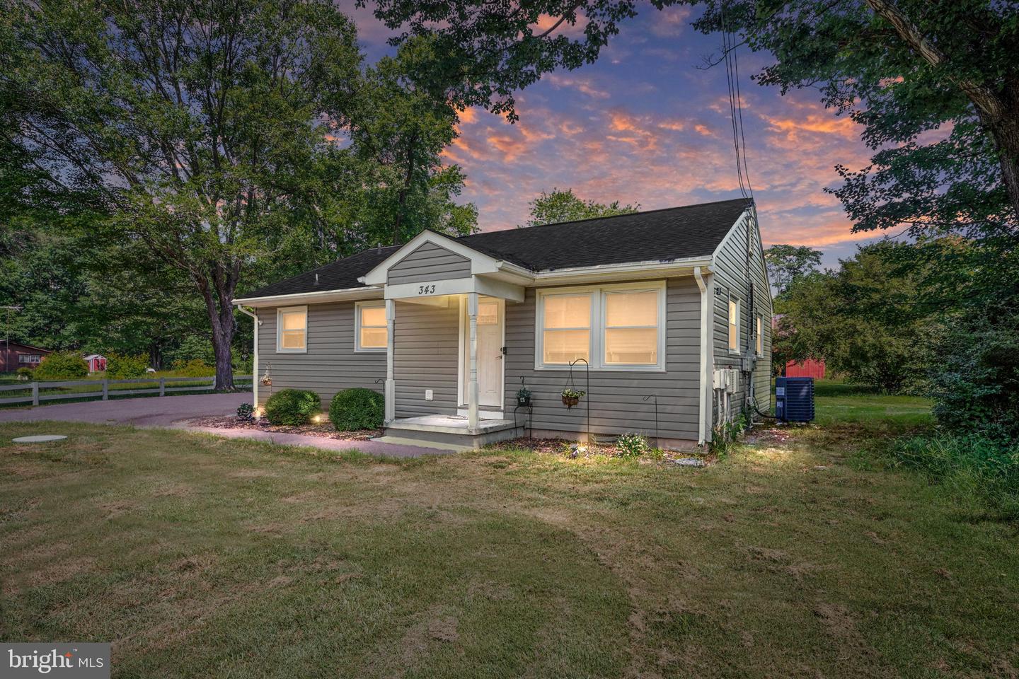 343 FOREST LANE RD, FREDERICKSBURG, Virginia 22405, 3 Bedrooms Bedrooms, ,1 BathroomBathrooms,Residential,For sale,343 FOREST LANE RD,VAST2039740 MLS # VAST2039740