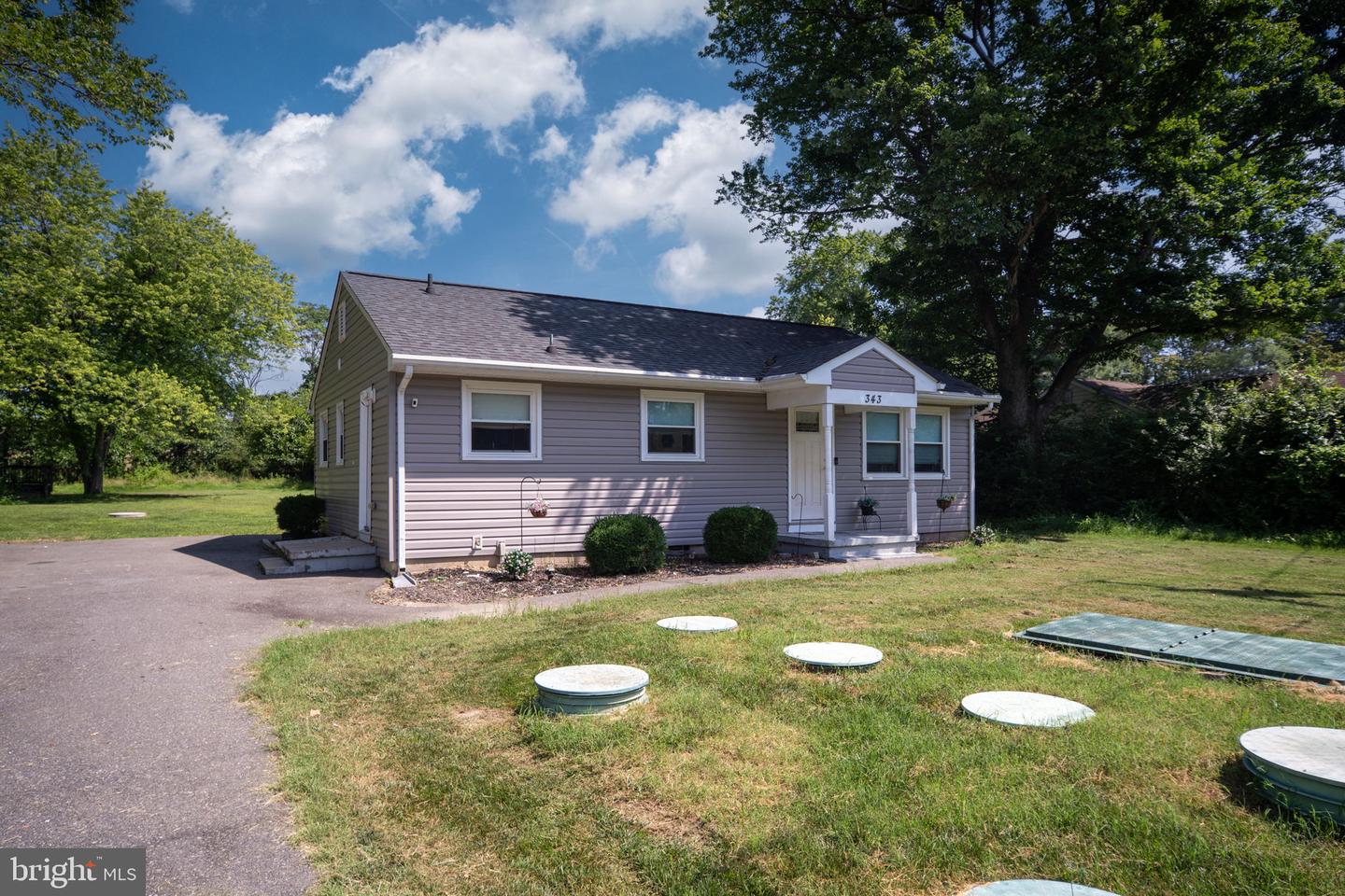 343 FOREST LANE RD, FREDERICKSBURG, Virginia 22405, 3 Bedrooms Bedrooms, ,1 BathroomBathrooms,Residential,For sale,343 FOREST LANE RD,VAST2039740 MLS # VAST2039740