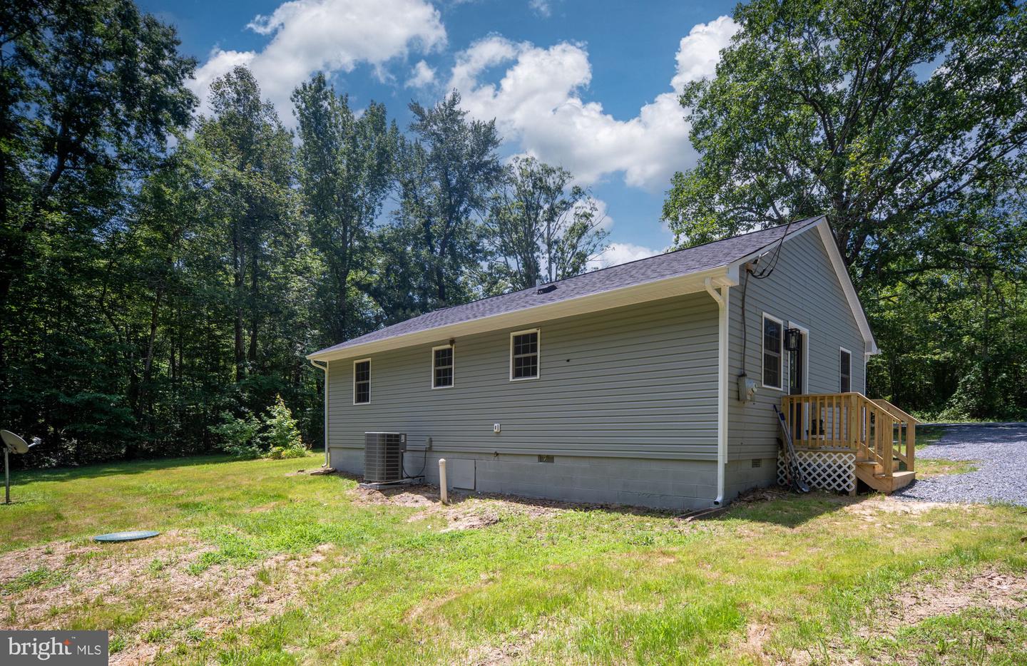343 FOREST LANE RD, FREDERICKSBURG, Virginia 22405, 3 Bedrooms Bedrooms, ,1 BathroomBathrooms,Residential,For sale,343 FOREST LANE RD,VAST2039740 MLS # VAST2039740