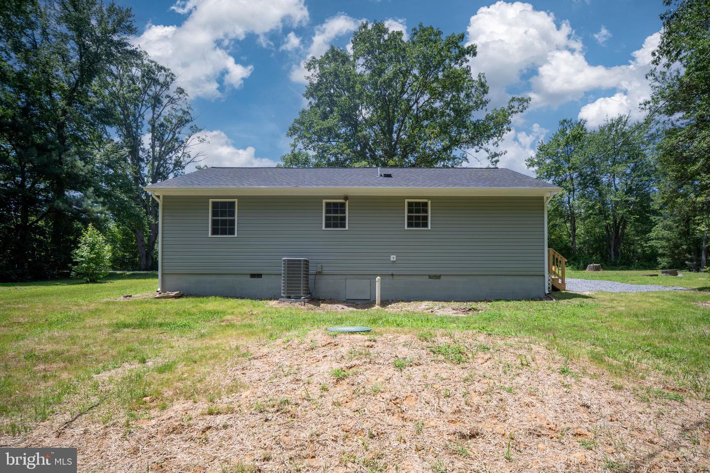 343 FOREST LANE RD, FREDERICKSBURG, Virginia 22405, 3 Bedrooms Bedrooms, ,1 BathroomBathrooms,Residential,For sale,343 FOREST LANE RD,VAST2039740 MLS # VAST2039740