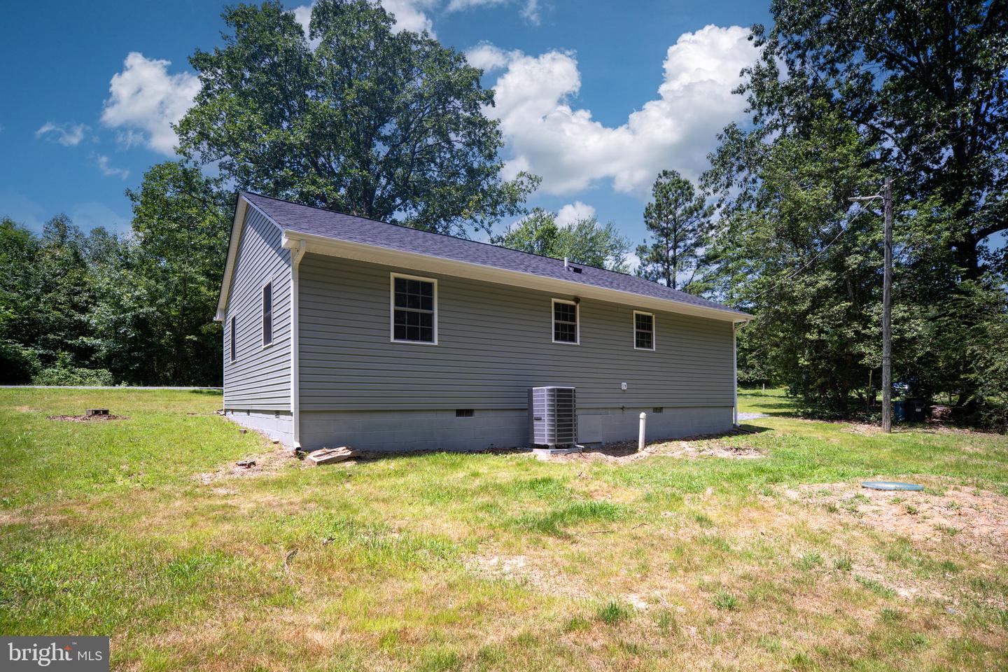 343 FOREST LANE RD, FREDERICKSBURG, Virginia 22405, 3 Bedrooms Bedrooms, ,1 BathroomBathrooms,Residential,For sale,343 FOREST LANE RD,VAST2039740 MLS # VAST2039740