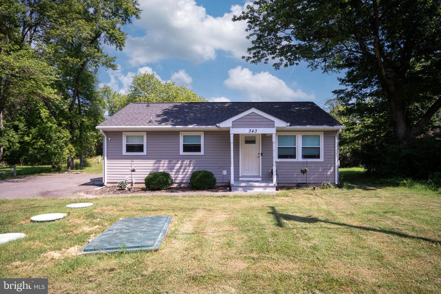 343 FOREST LANE RD, FREDERICKSBURG, Virginia 22405, 3 Bedrooms Bedrooms, ,1 BathroomBathrooms,Residential,For sale,343 FOREST LANE RD,VAST2039740 MLS # VAST2039740