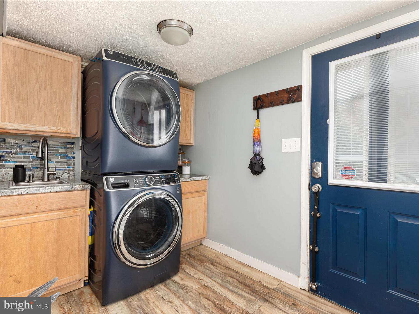 10399 S MIDDLE RD, EDINBURG, Virginia 22824, 3 Bedrooms Bedrooms, ,2 BathroomsBathrooms,Residential,For sale,10399 S MIDDLE RD,VASH2011698 MLS # VASH2011698