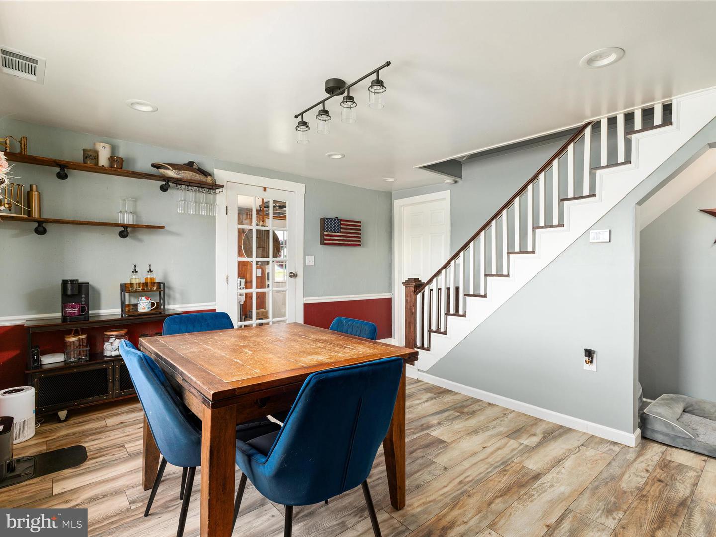 10399 S MIDDLE RD, EDINBURG, Virginia 22824, 3 Bedrooms Bedrooms, ,2 BathroomsBathrooms,Residential,For sale,10399 S MIDDLE RD,VASH2011698 MLS # VASH2011698