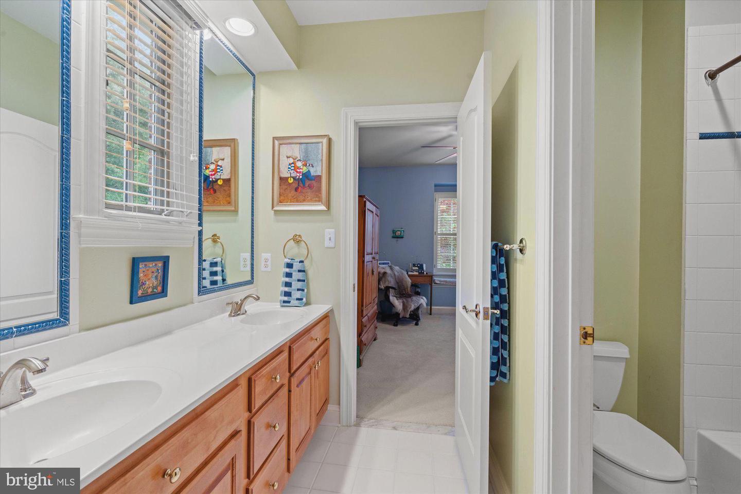 1106 HOBNAIL CT, GREAT FALLS, Virginia 22066, 6 Bedrooms Bedrooms, ,5 BathroomsBathrooms,Residential,For sale,1106 HOBNAIL CT,VAFX2247294 MLS # VAFX2247294
