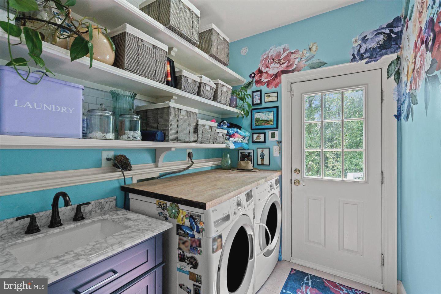 1106 HOBNAIL CT, GREAT FALLS, Virginia 22066, 6 Bedrooms Bedrooms, ,5 BathroomsBathrooms,Residential,For sale,1106 HOBNAIL CT,VAFX2247294 MLS # VAFX2247294