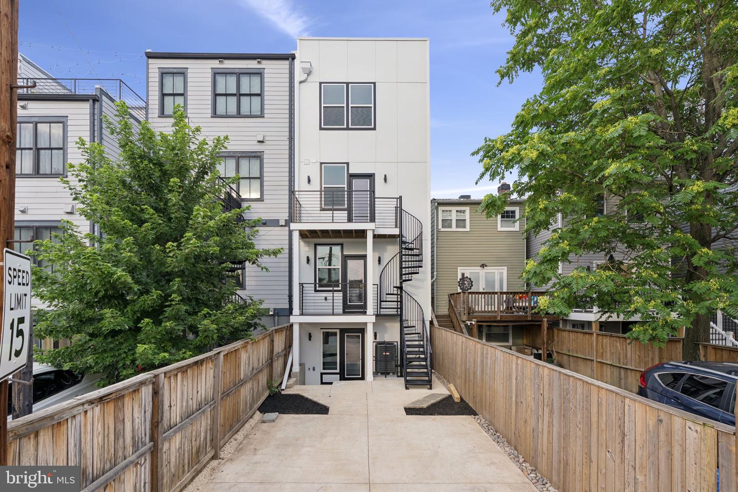 2608 4TH ST NE #1, WASHINGTON, District Of Columbia 20002, 3 Bedrooms Bedrooms, ,3 BathroomsBathrooms,Residential,For sale,2608 4TH ST NE #1,DCDC2205744 MLS # DCDC2205744