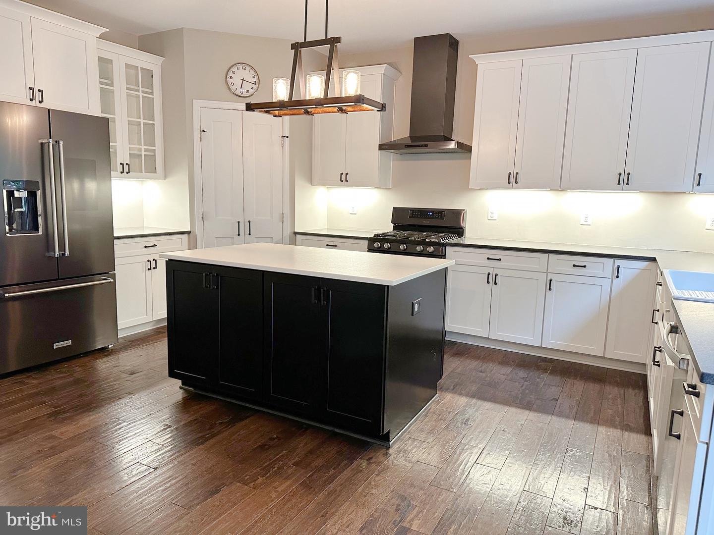 5942 FINCASTLE DR, MANASSAS, Virginia 20112, 5 Bedrooms Bedrooms, ,3 BathroomsBathrooms,Residential,For sale,5942 FINCASTLE DR,VAPW2097202 MLS # VAPW2097202