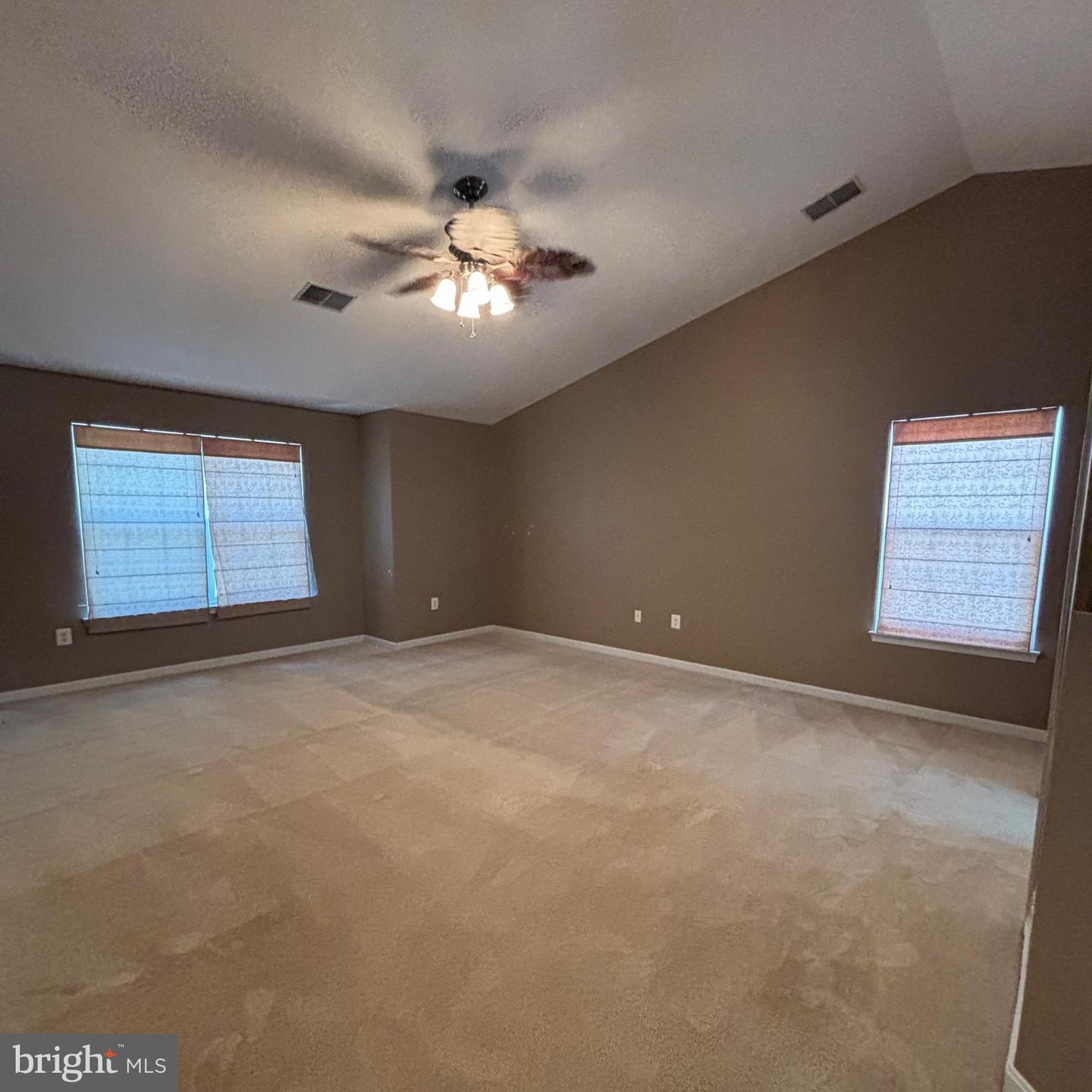 5942 FINCASTLE DR, MANASSAS, Virginia 20112, 5 Bedrooms Bedrooms, ,3 BathroomsBathrooms,Residential,For sale,5942 FINCASTLE DR,VAPW2097202 MLS # VAPW2097202