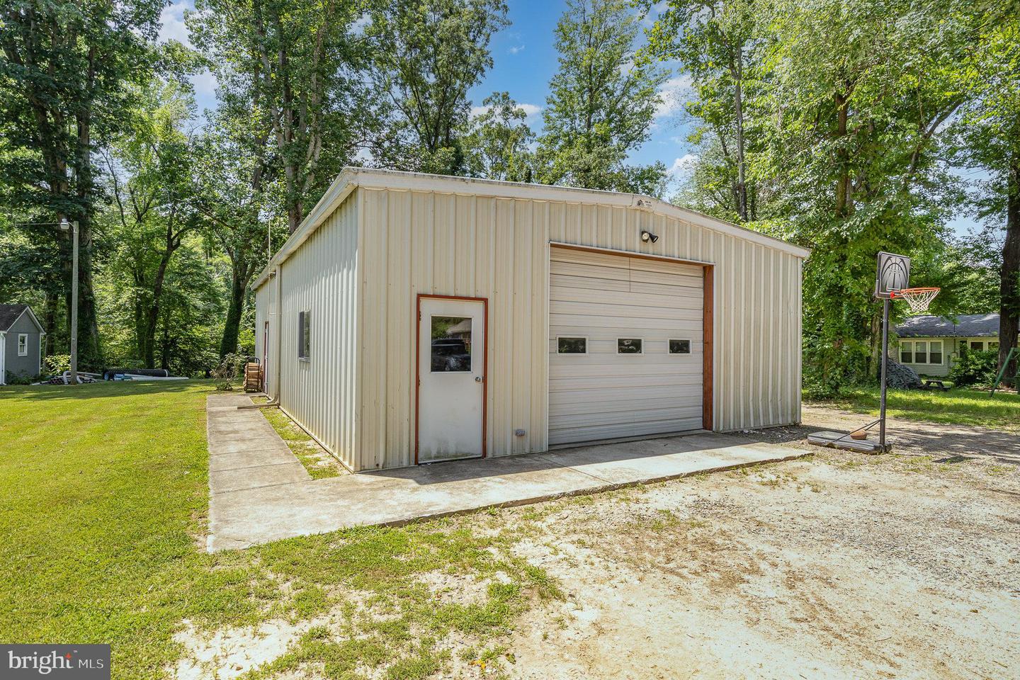 63 KELLEY RD, FREDERICKSBURG, Virginia 22405, 3 Bedrooms Bedrooms, ,1 BathroomBathrooms,Residential,For sale,63 KELLEY RD,VAST2039926 MLS # VAST2039926