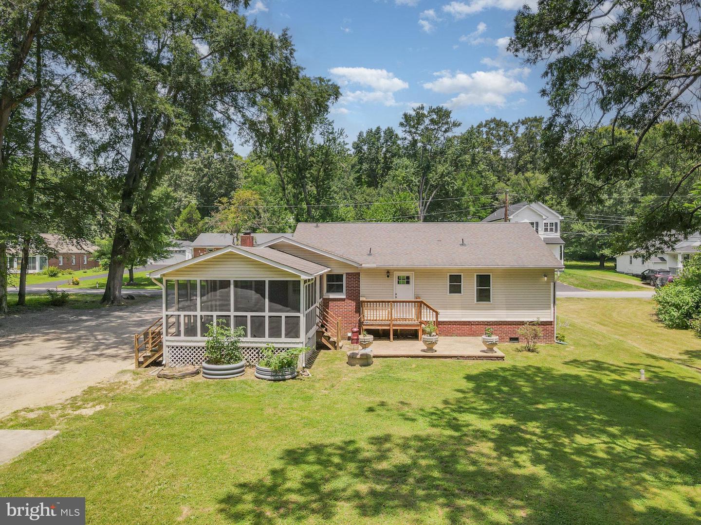 63 KELLEY RD, FREDERICKSBURG, Virginia 22405, 3 Bedrooms Bedrooms, ,1 BathroomBathrooms,Residential,For sale,63 KELLEY RD,VAST2039926 MLS # VAST2039926