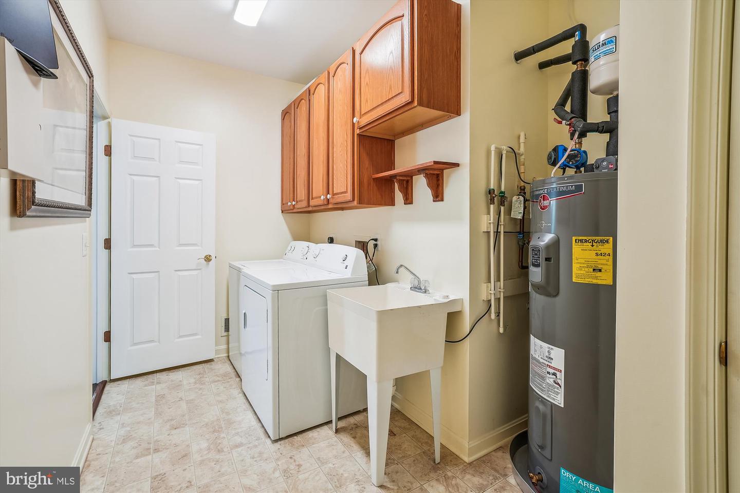 16916 FOUR SEASONS DR, DUMFRIES, Virginia 22025, 2 Bedrooms Bedrooms, ,2 BathroomsBathrooms,Residential,For sale,16916 FOUR SEASONS DR,VAPW2097368 MLS # VAPW2097368