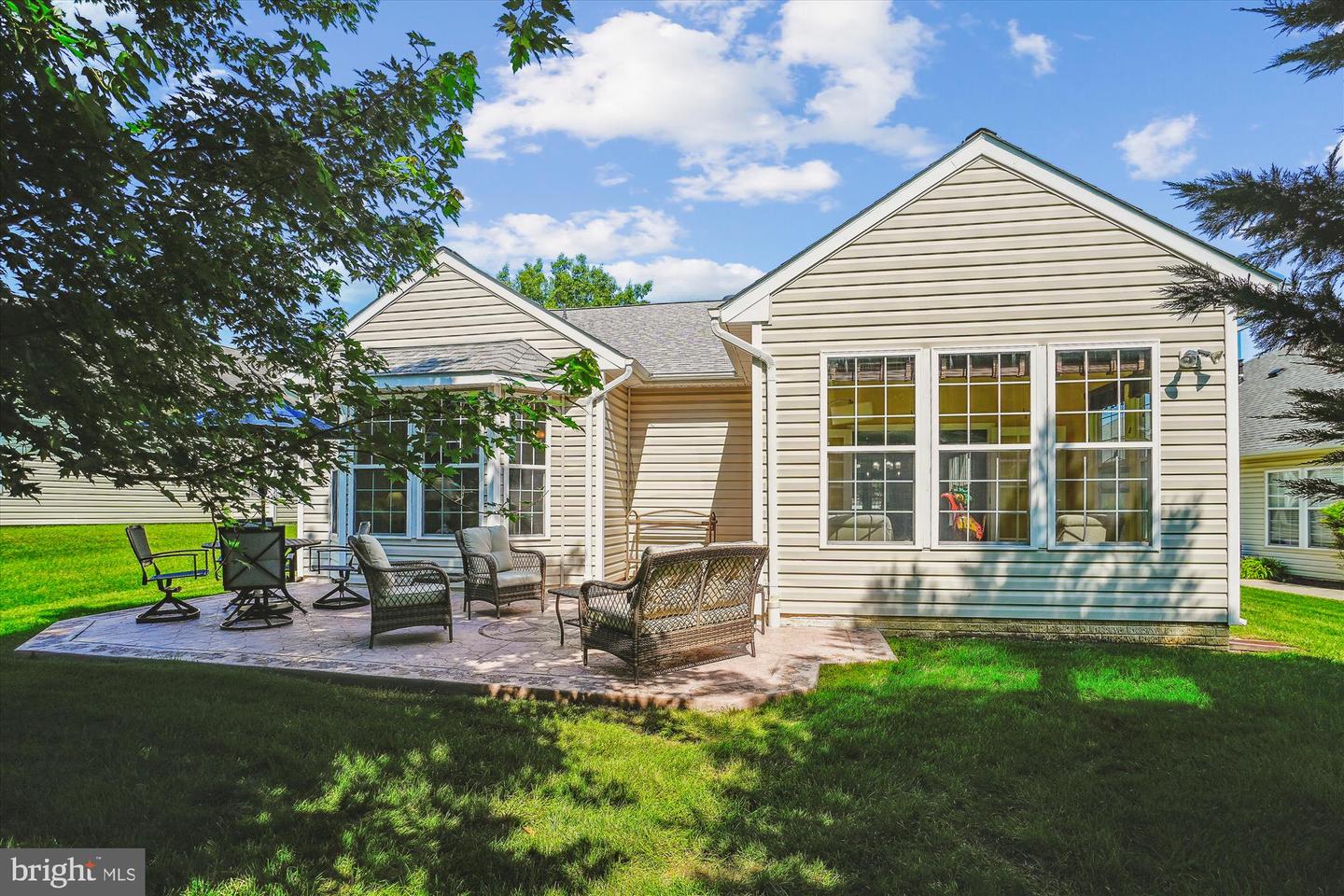 16916 FOUR SEASONS DR, DUMFRIES, Virginia 22025, 2 Bedrooms Bedrooms, ,2 BathroomsBathrooms,Residential,For sale,16916 FOUR SEASONS DR,VAPW2097368 MLS # VAPW2097368