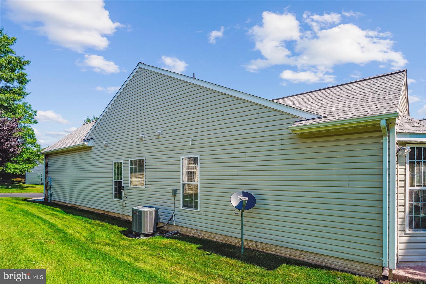 16916 FOUR SEASONS DR, DUMFRIES, Virginia 22025, 2 Bedrooms Bedrooms, ,2 BathroomsBathrooms,Residential,For sale,16916 FOUR SEASONS DR,VAPW2097368 MLS # VAPW2097368