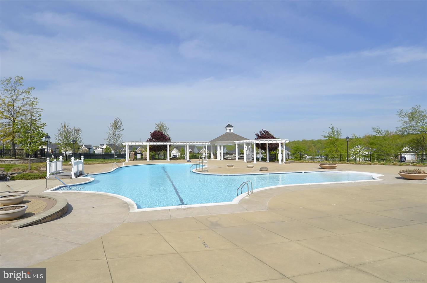 16916 FOUR SEASONS DR, DUMFRIES, Virginia 22025, 2 Bedrooms Bedrooms, ,2 BathroomsBathrooms,Residential,For sale,16916 FOUR SEASONS DR,VAPW2097368 MLS # VAPW2097368