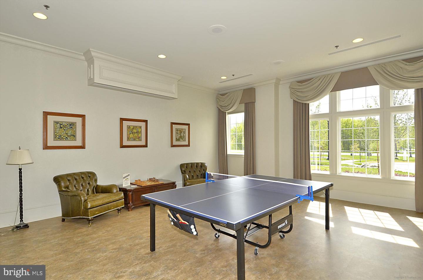 16916 FOUR SEASONS DR, DUMFRIES, Virginia 22025, 2 Bedrooms Bedrooms, ,2 BathroomsBathrooms,Residential,For sale,16916 FOUR SEASONS DR,VAPW2097368 MLS # VAPW2097368