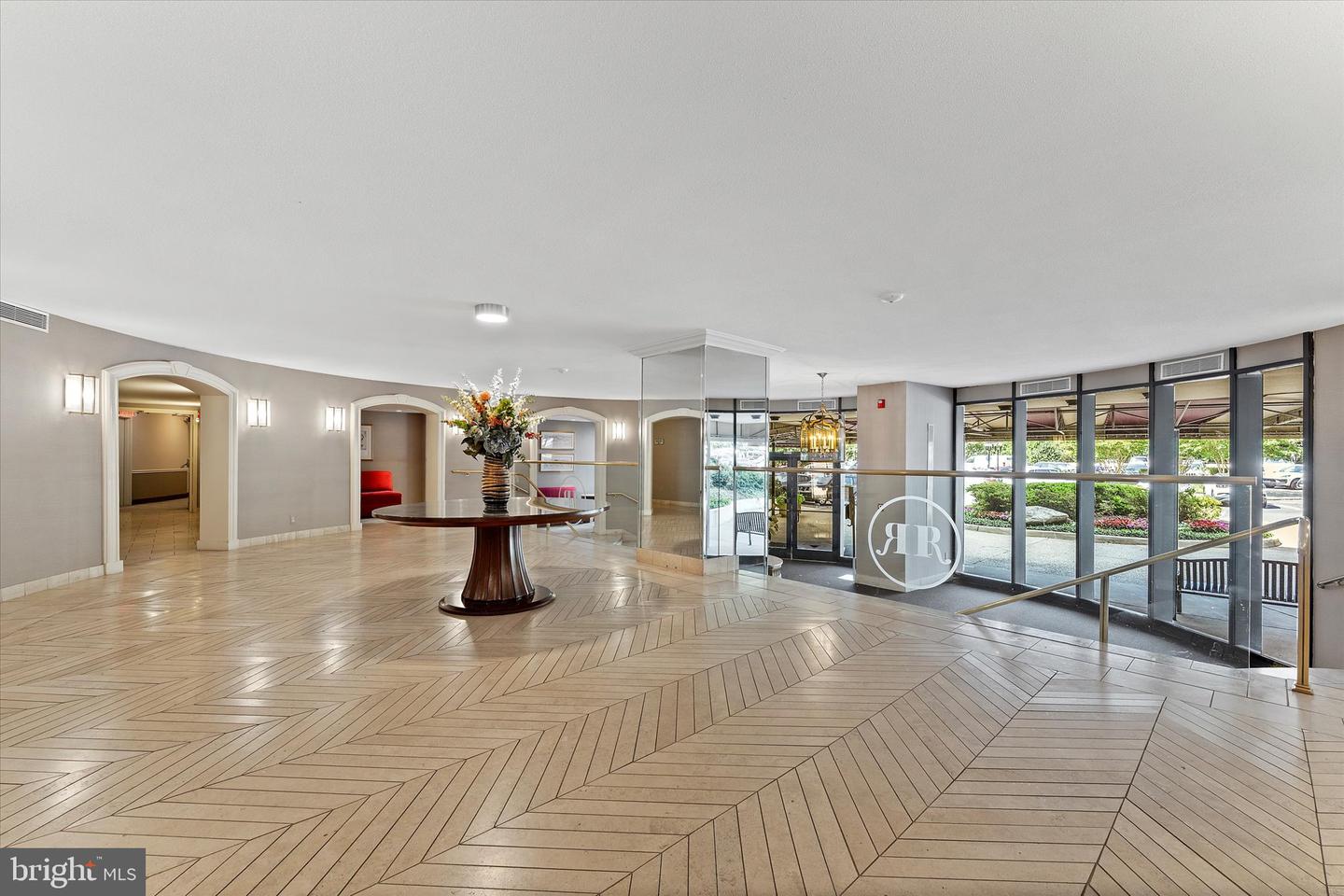 8360 GREENSBORO DR #321, MCLEAN, Virginia 22102, 2 Bedrooms Bedrooms, ,2 BathroomsBathrooms,Residential,For sale,8360 GREENSBORO DR #321,VAFX2248586 MLS # VAFX2248586