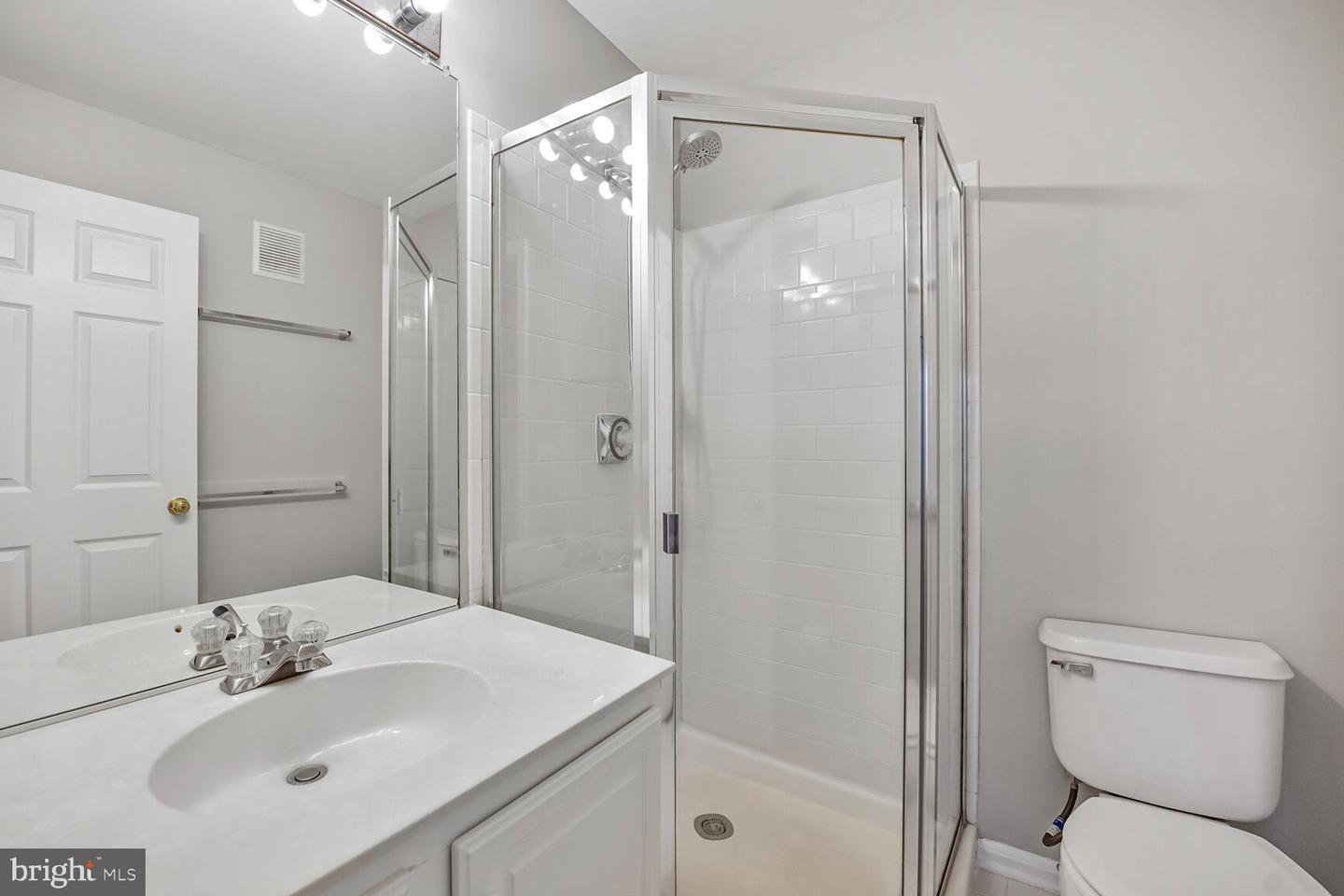 21895 ELKINS TER #301, STERLING, Virginia 20166, 2 Bedrooms Bedrooms, ,2 BathroomsBathrooms,Residential,For sale,21895 ELKINS TER #301,VALO2099912 MLS # VALO2099912