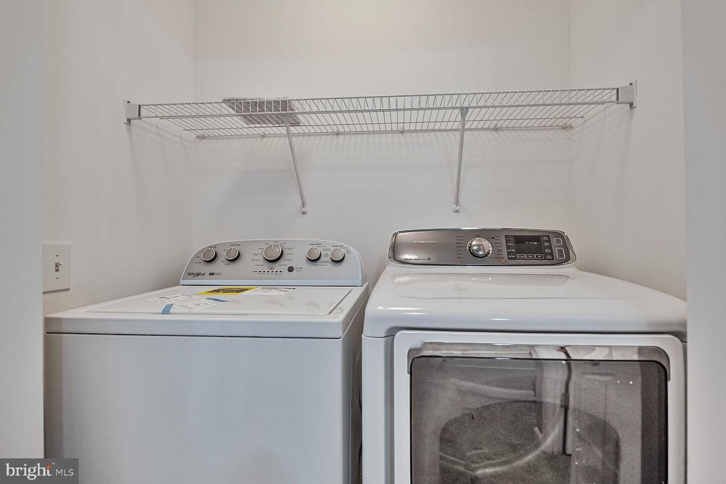 21895 ELKINS TER #301, STERLING, Virginia 20166, 2 Bedrooms Bedrooms, ,2 BathroomsBathrooms,Residential,For sale,21895 ELKINS TER #301,VALO2099912 MLS # VALO2099912