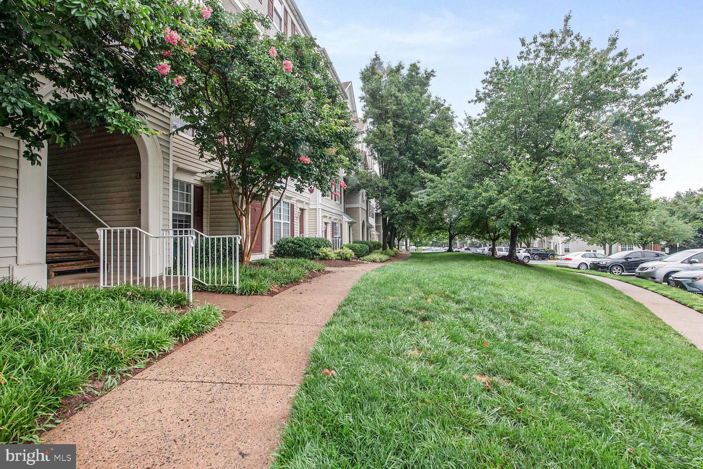21895 ELKINS TER #301, STERLING, Virginia 20166, 2 Bedrooms Bedrooms, ,2 BathroomsBathrooms,Residential,For sale,21895 ELKINS TER #301,VALO2099912 MLS # VALO2099912