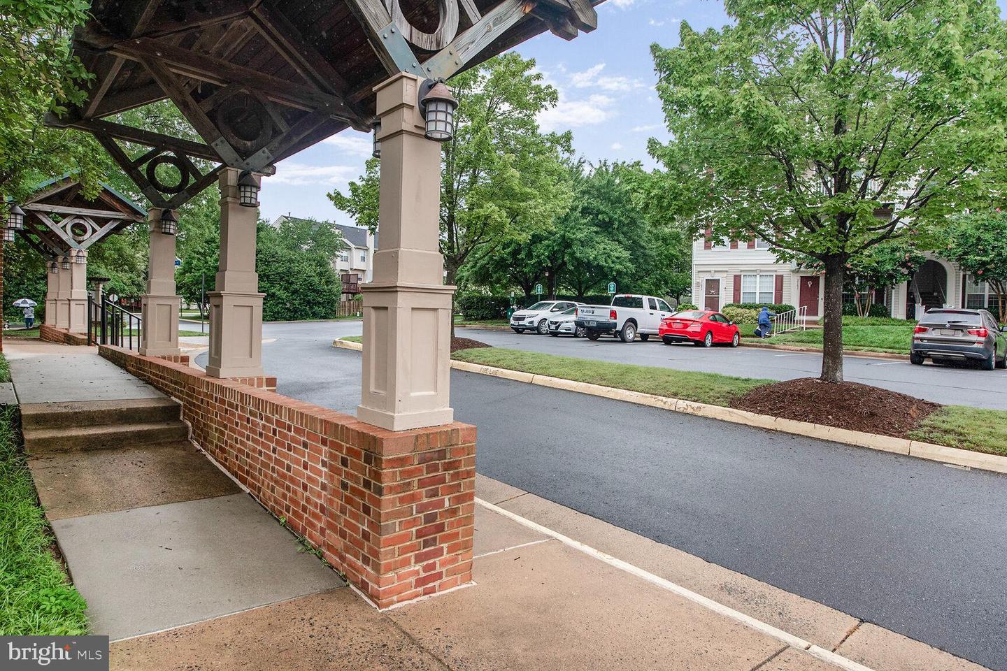 21895 ELKINS TER #301, STERLING, Virginia 20166, 2 Bedrooms Bedrooms, ,2 BathroomsBathrooms,Residential,For sale,21895 ELKINS TER #301,VALO2099912 MLS # VALO2099912