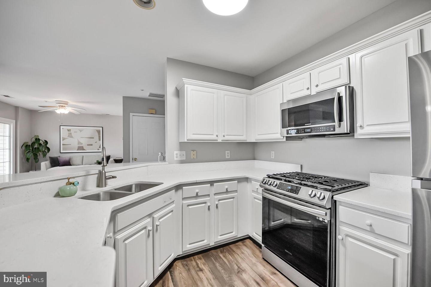 21895 ELKINS TER #301, STERLING, Virginia 20166, 2 Bedrooms Bedrooms, ,2 BathroomsBathrooms,Residential,For sale,21895 ELKINS TER #301,VALO2099912 MLS # VALO2099912