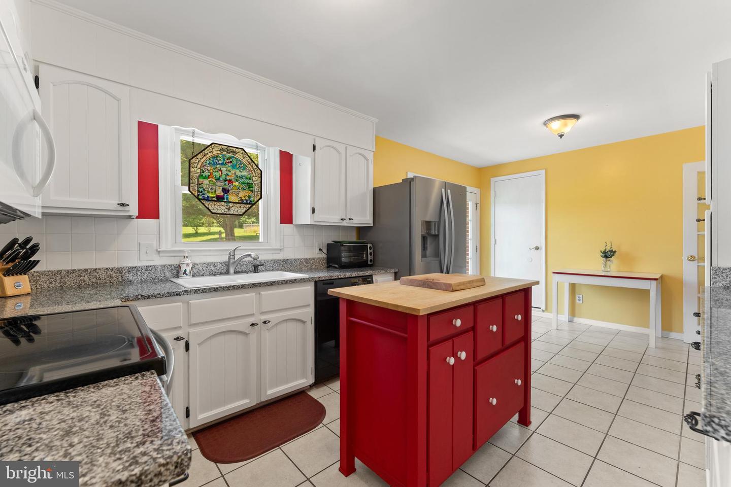 10411 GORDON RD, SPOTSYLVANIA, Virginia 22553, 5 Bedrooms Bedrooms, ,3 BathroomsBathrooms,Residential,For sale,10411 GORDON RD,VASP2034044 MLS # VASP2034044