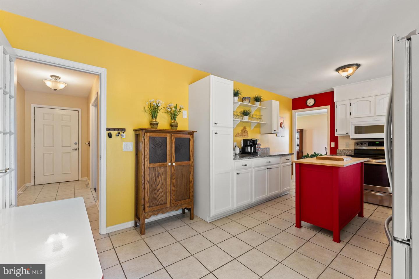 10411 GORDON RD, SPOTSYLVANIA, Virginia 22553, 5 Bedrooms Bedrooms, ,3 BathroomsBathrooms,Residential,For sale,10411 GORDON RD,VASP2034044 MLS # VASP2034044