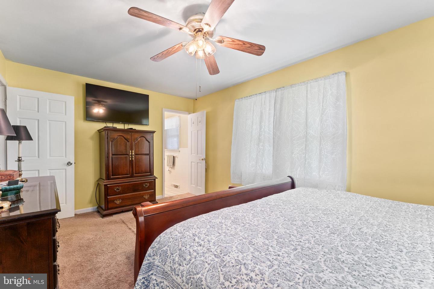 10411 GORDON RD, SPOTSYLVANIA, Virginia 22553, 5 Bedrooms Bedrooms, ,3 BathroomsBathrooms,Residential,For sale,10411 GORDON RD,VASP2034044 MLS # VASP2034044