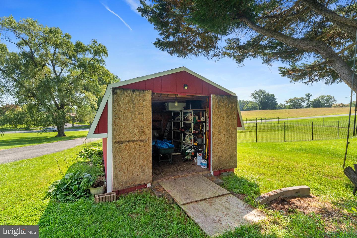 10411 GORDON RD, SPOTSYLVANIA, Virginia 22553, 5 Bedrooms Bedrooms, ,3 BathroomsBathrooms,Residential,For sale,10411 GORDON RD,VASP2034044 MLS # VASP2034044