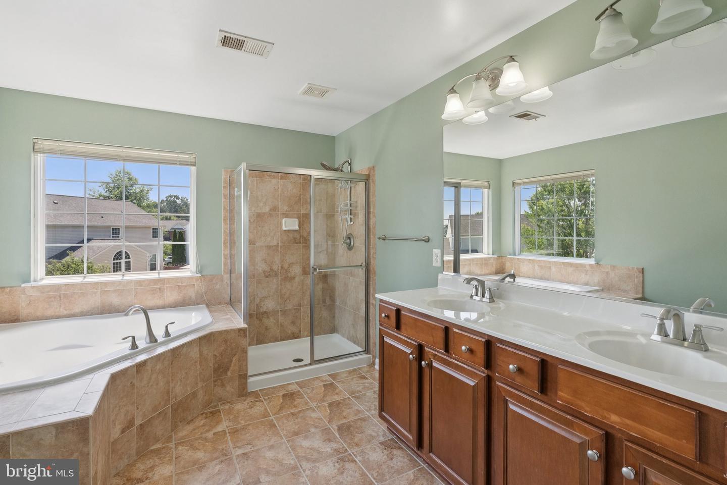 5402 LOGGERHEAD PL, WOODBRIDGE, Virginia 22193, 6 Bedrooms Bedrooms, ,5 BathroomsBathrooms,Residential,For sale,5402 LOGGERHEAD PL,VAPW2097412 MLS # VAPW2097412