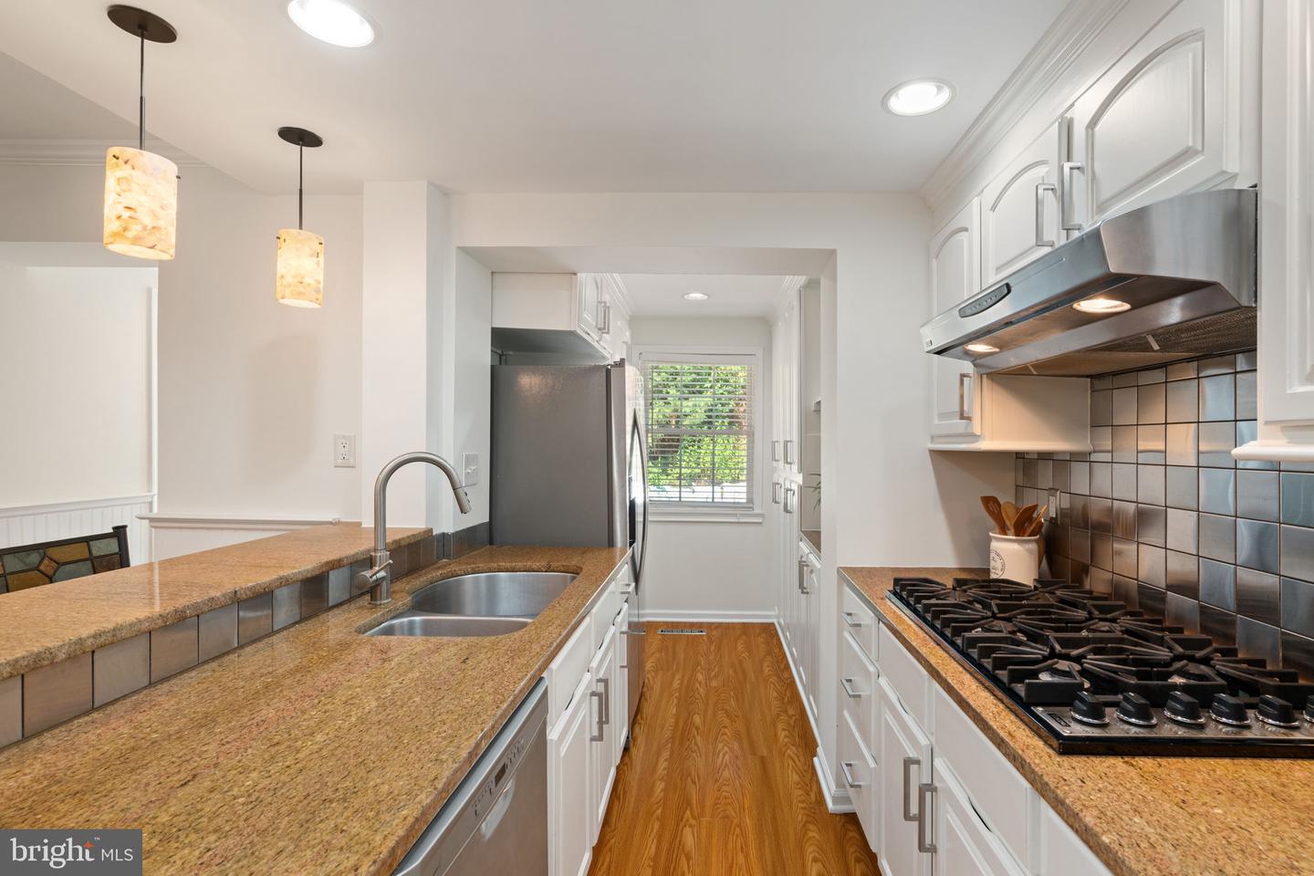 5909 EDGEHILL DR, ALEXANDRIA, Virginia 22303, 3 Bedrooms Bedrooms, ,2 BathroomsBathrooms,Residential,For sale,5909 EDGEHILL DR,VAFX2248856 MLS # VAFX2248856