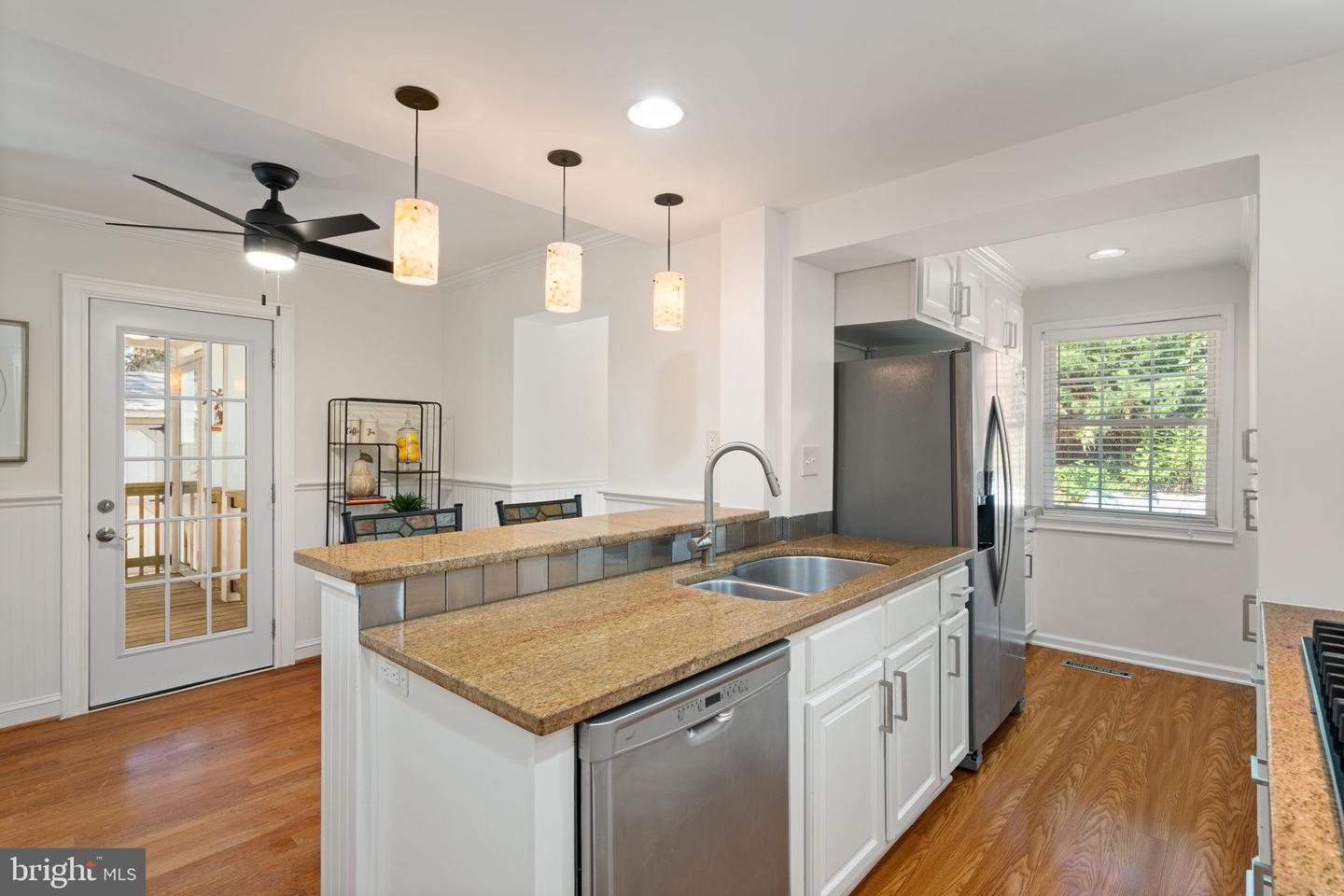 5909 EDGEHILL DR, ALEXANDRIA, Virginia 22303, 3 Bedrooms Bedrooms, ,2 BathroomsBathrooms,Residential,For sale,5909 EDGEHILL DR,VAFX2248856 MLS # VAFX2248856
