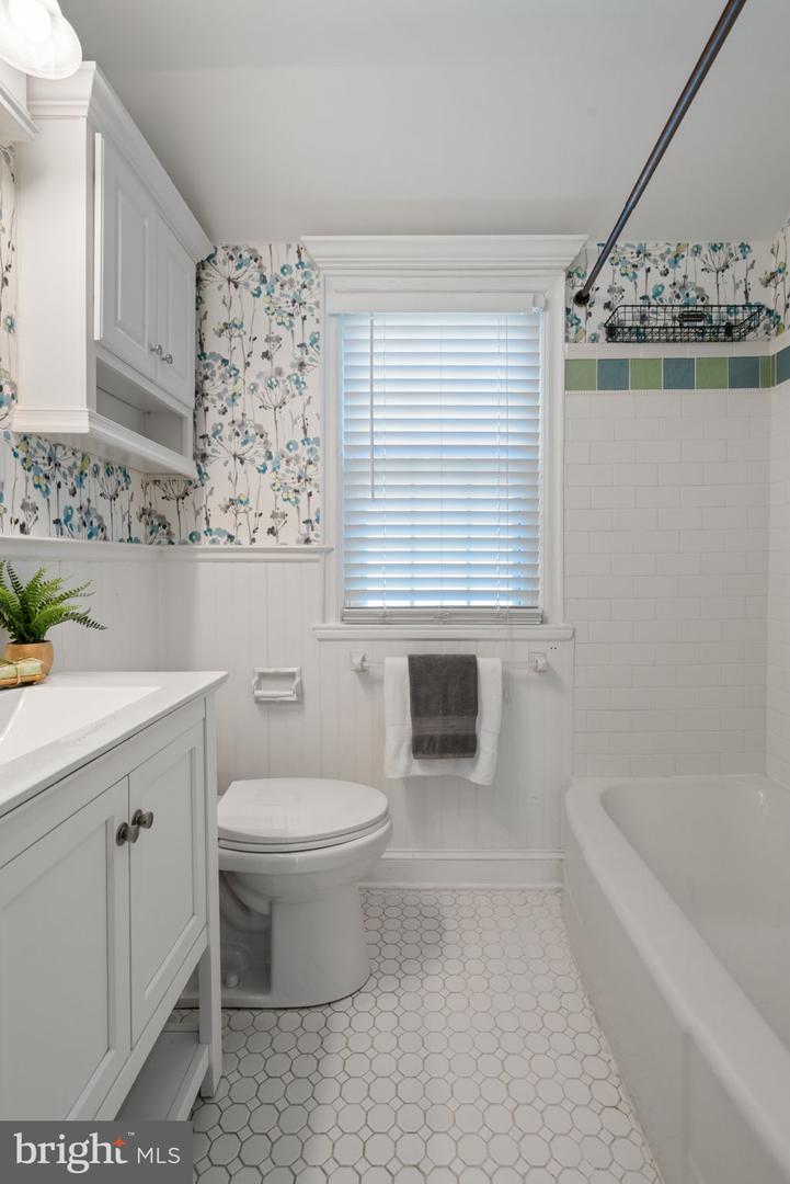 5909 EDGEHILL DR, ALEXANDRIA, Virginia 22303, 3 Bedrooms Bedrooms, ,2 BathroomsBathrooms,Residential,For sale,5909 EDGEHILL DR,VAFX2248856 MLS # VAFX2248856
