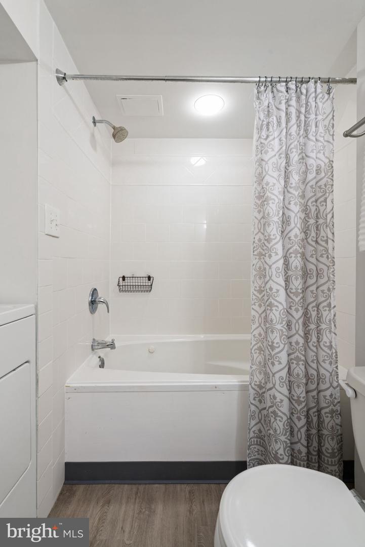5909 EDGEHILL DR, ALEXANDRIA, Virginia 22303, 3 Bedrooms Bedrooms, ,2 BathroomsBathrooms,Residential,For sale,5909 EDGEHILL DR,VAFX2248856 MLS # VAFX2248856