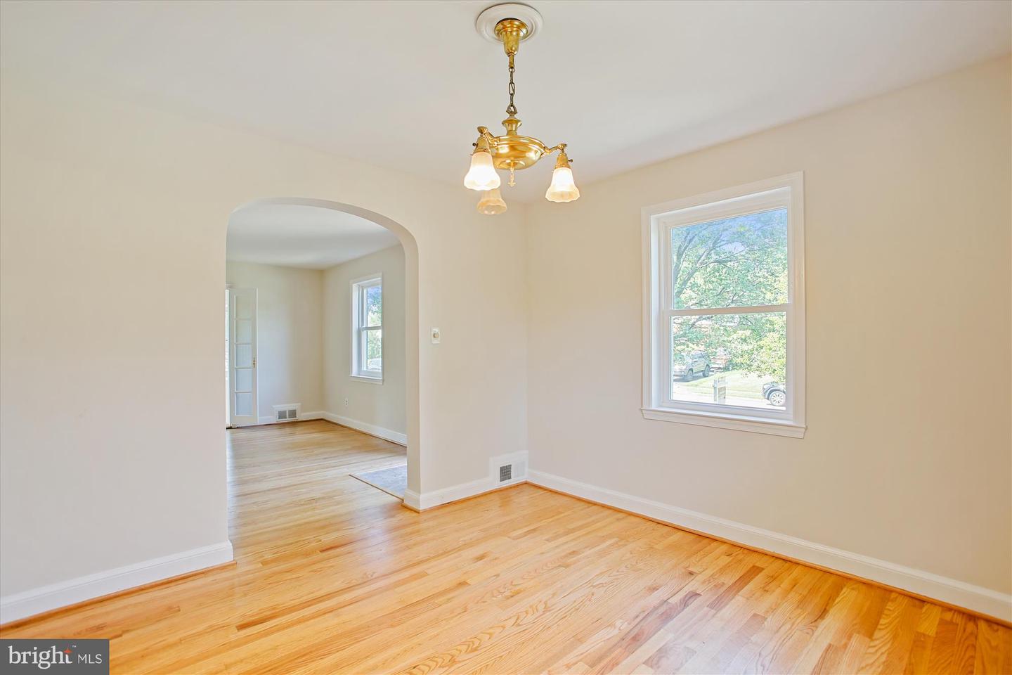 5909 FREDERICK ST, SPRINGFIELD, Virginia 22150, 4 Bedrooms Bedrooms, ,2 BathroomsBathrooms,Residential,For sale,5909 FREDERICK ST,VAFX2248870 MLS # VAFX2248870