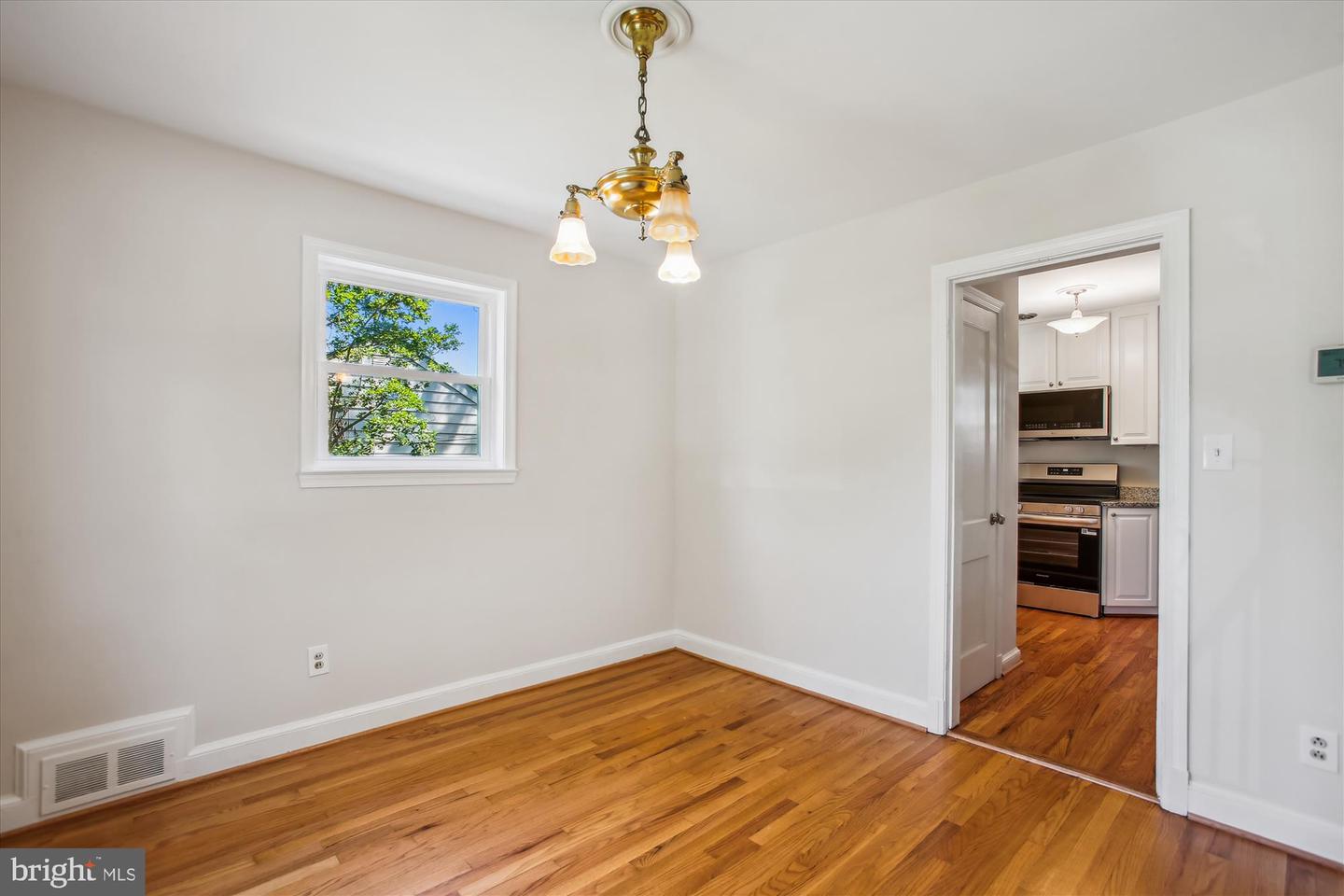 5909 FREDERICK ST, SPRINGFIELD, Virginia 22150, 4 Bedrooms Bedrooms, ,2 BathroomsBathrooms,Residential,For sale,5909 FREDERICK ST,VAFX2248870 MLS # VAFX2248870