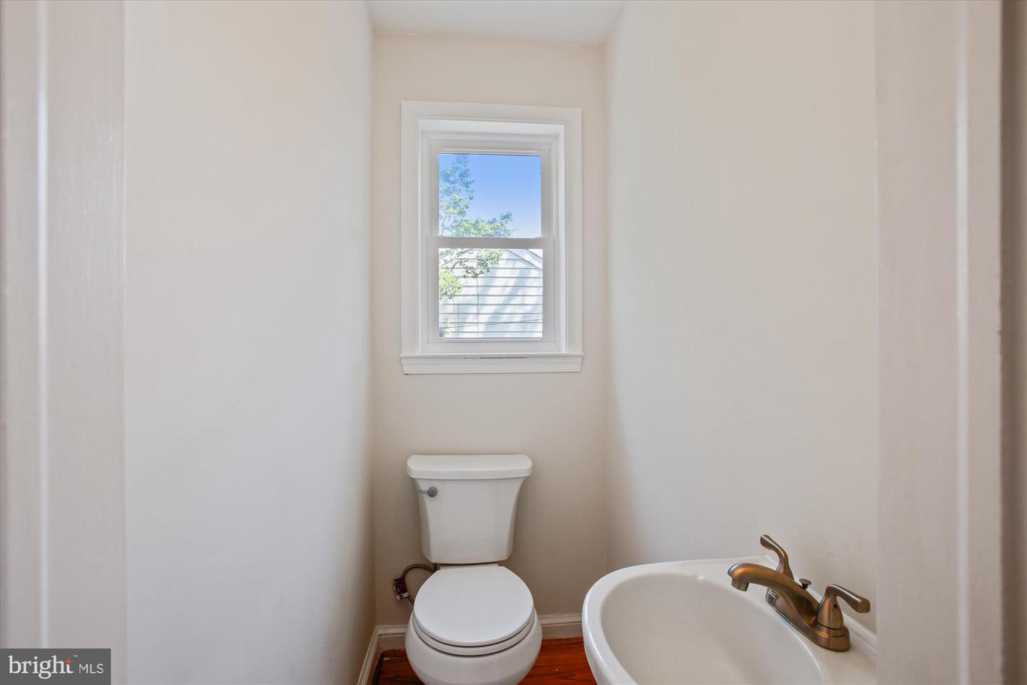 5909 FREDERICK ST, SPRINGFIELD, Virginia 22150, 4 Bedrooms Bedrooms, ,2 BathroomsBathrooms,Residential,For sale,5909 FREDERICK ST,VAFX2248870 MLS # VAFX2248870