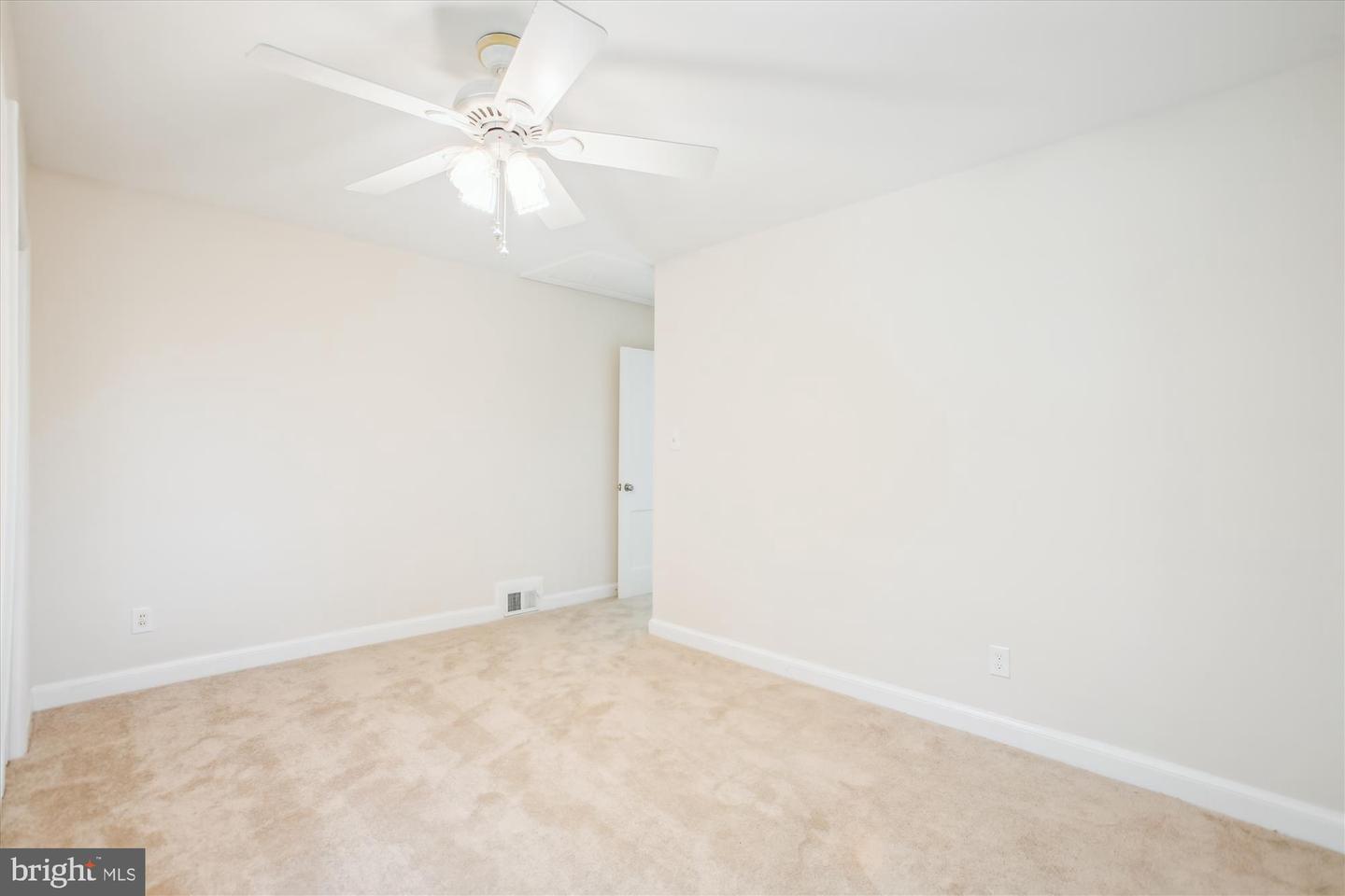 5909 FREDERICK ST, SPRINGFIELD, Virginia 22150, 4 Bedrooms Bedrooms, ,2 BathroomsBathrooms,Residential,For sale,5909 FREDERICK ST,VAFX2248870 MLS # VAFX2248870