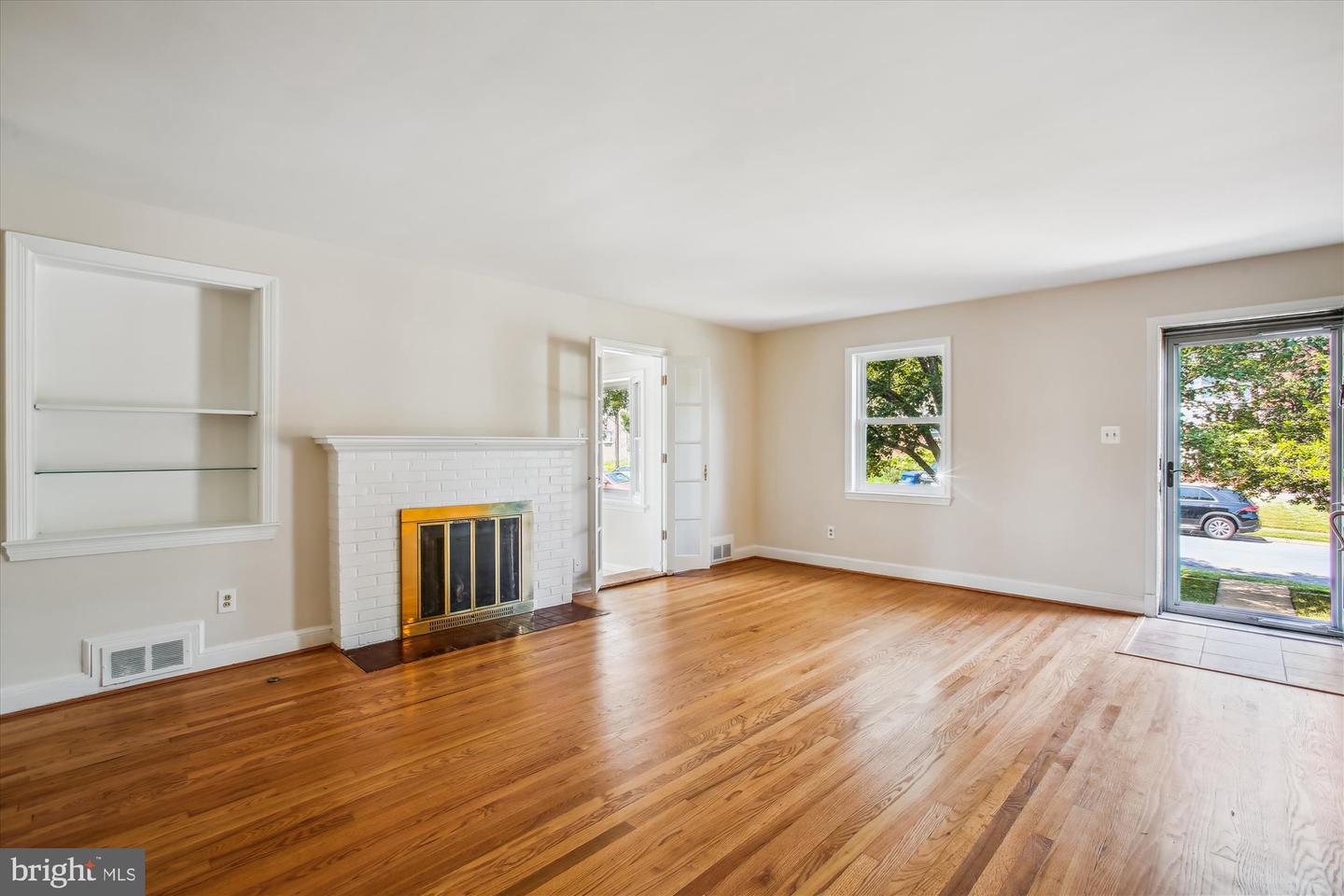 5909 FREDERICK ST, SPRINGFIELD, Virginia 22150, 4 Bedrooms Bedrooms, ,2 BathroomsBathrooms,Residential,For sale,5909 FREDERICK ST,VAFX2248870 MLS # VAFX2248870