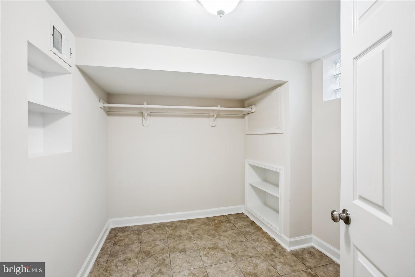 5909 FREDERICK ST, SPRINGFIELD, Virginia 22150, 4 Bedrooms Bedrooms, ,2 BathroomsBathrooms,Residential,For sale,5909 FREDERICK ST,VAFX2248870 MLS # VAFX2248870