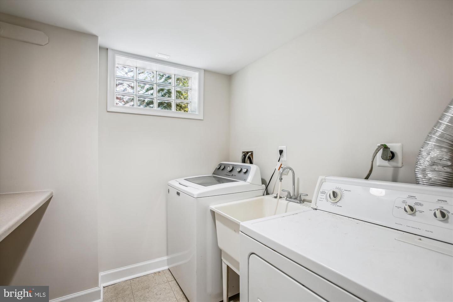 5909 FREDERICK ST, SPRINGFIELD, Virginia 22150, 4 Bedrooms Bedrooms, ,2 BathroomsBathrooms,Residential,For sale,5909 FREDERICK ST,VAFX2248870 MLS # VAFX2248870