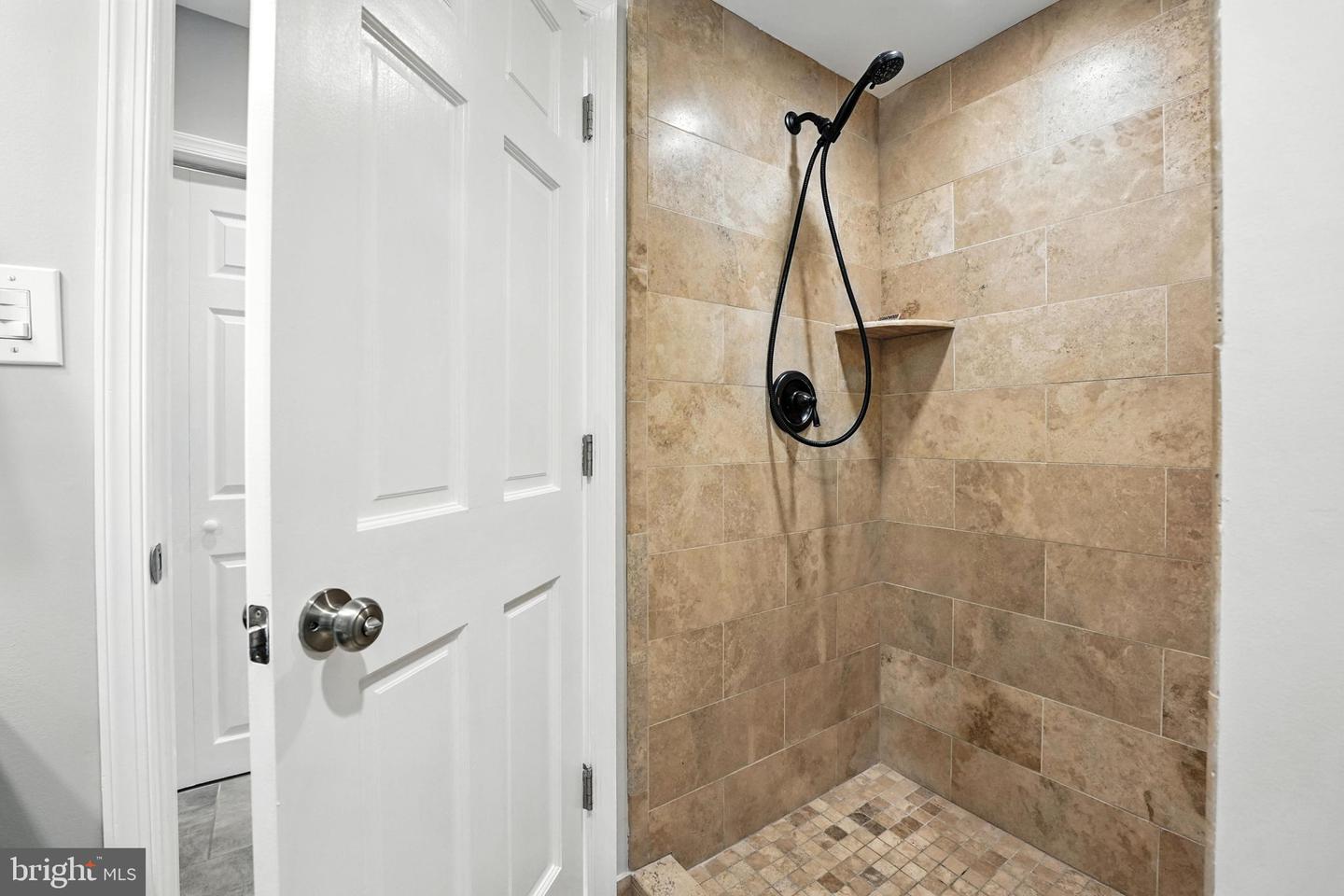 3200 PROSPERITY AVE, FAIRFAX, Virginia 22031, 4 Bedrooms Bedrooms, ,3 BathroomsBathrooms,Residential,For sale,3200 PROSPERITY AVE,VAFX2248872 MLS # VAFX2248872