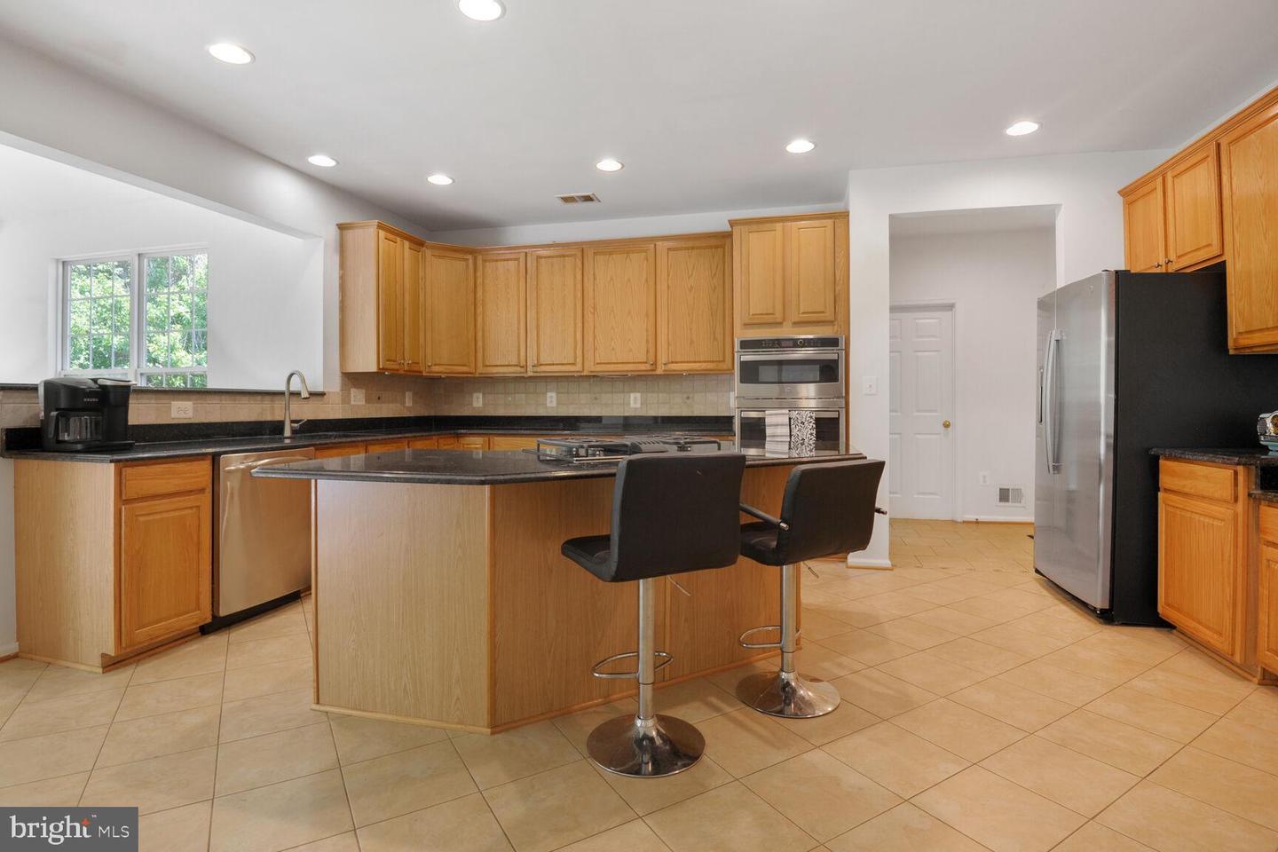 25817 SPRING FARM CIR, CHANTILLY, Virginia 20152, 4 Bedrooms Bedrooms, ,3 BathroomsBathrooms,Residential,For sale,25817 SPRING FARM CIR,VALO2099956 MLS # VALO2099956