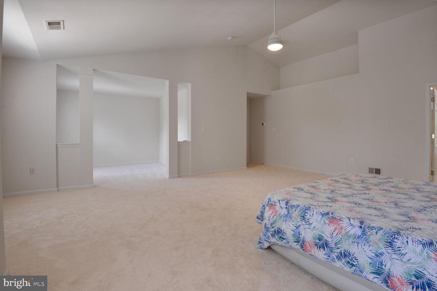 25817 SPRING FARM CIR, CHANTILLY, Virginia 20152, 4 Bedrooms Bedrooms, ,3 BathroomsBathrooms,Residential,For sale,25817 SPRING FARM CIR,VALO2099956 MLS # VALO2099956