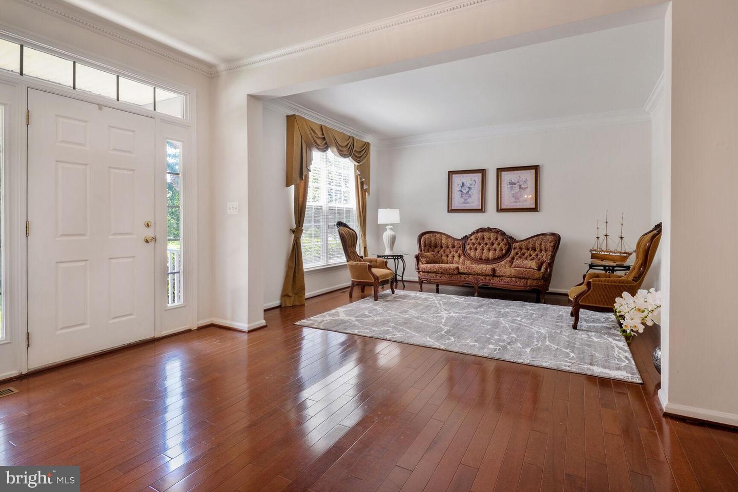 25817 SPRING FARM CIR, CHANTILLY, Virginia 20152, 4 Bedrooms Bedrooms, ,3 BathroomsBathrooms,Residential,For sale,25817 SPRING FARM CIR,VALO2099956 MLS # VALO2099956