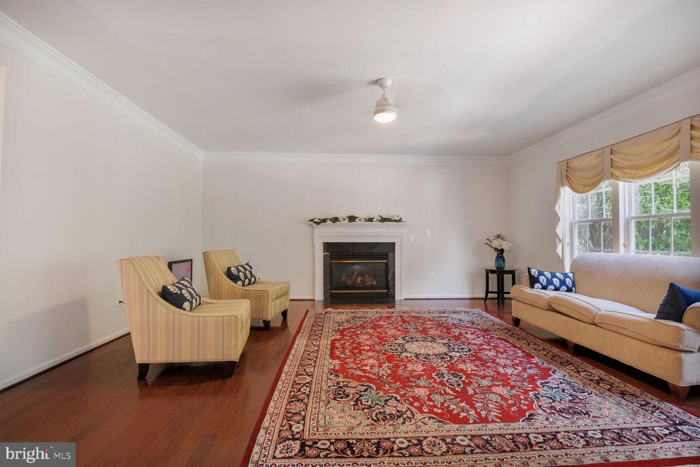 25817 SPRING FARM CIR, CHANTILLY, Virginia 20152, 4 Bedrooms Bedrooms, ,3 BathroomsBathrooms,Residential,For sale,25817 SPRING FARM CIR,VALO2099956 MLS # VALO2099956