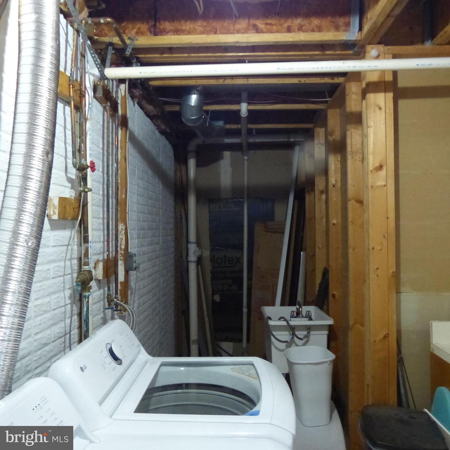 732 BALLS BLUFF RD NE, LEESBURG, Virginia 20176, 3 Bedrooms Bedrooms, ,2 BathroomsBathrooms,Residential,For sale,732 BALLS BLUFF RD NE,VALO2099982 MLS # VALO2099982