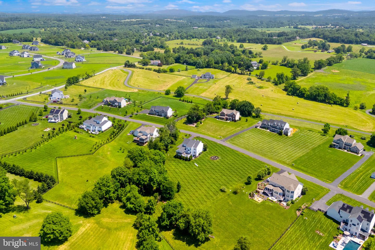 15019 LYNNFORD CT, WATERFORD, Virginia 20197, 4 Bedrooms Bedrooms, ,4 BathroomsBathrooms,Residential,For sale,15019 LYNNFORD CT,VALO2100000 MLS # VALO2100000