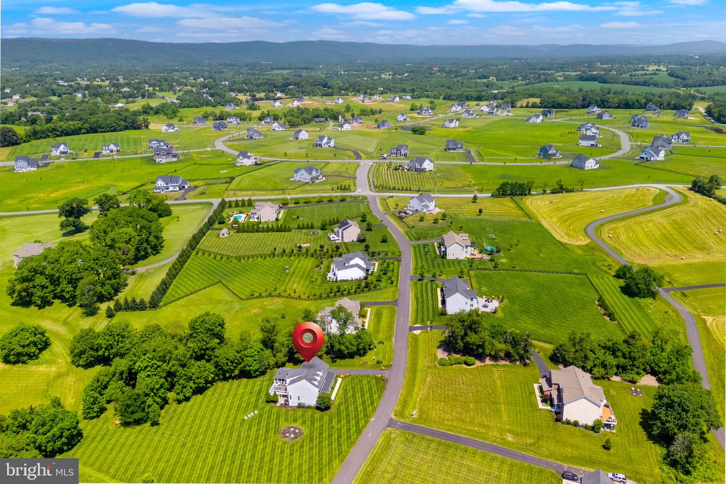 15019 LYNNFORD CT, WATERFORD, Virginia 20197, 4 Bedrooms Bedrooms, ,4 BathroomsBathrooms,Residential,For sale,15019 LYNNFORD CT,VALO2100000 MLS # VALO2100000